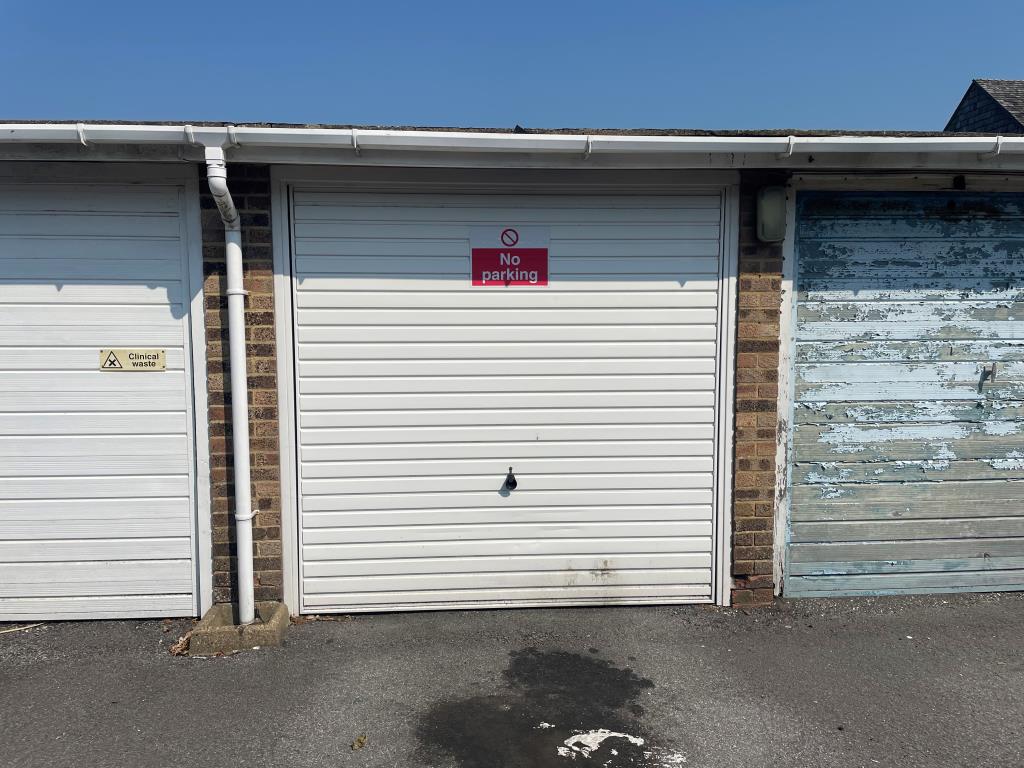 Lot: 21 - FREEHOLD LOCK-UP GARAGE - Lock up garage with up and over door
